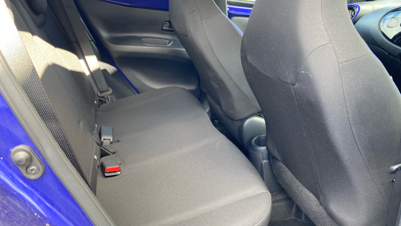 Toyota Aygo X 1.0 VVT-i Edge 5dr Petrol Hatchback